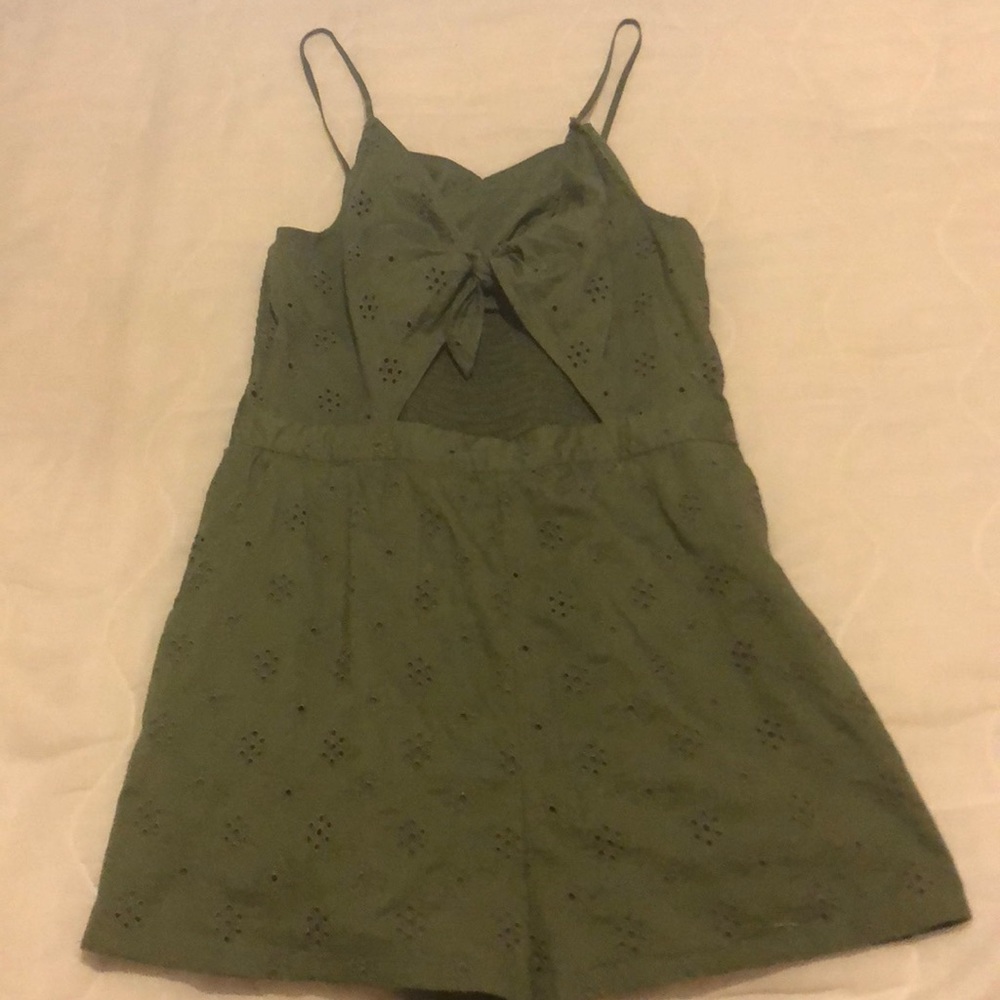 Aerie NEW Green Romper w/ Front Tie Size M